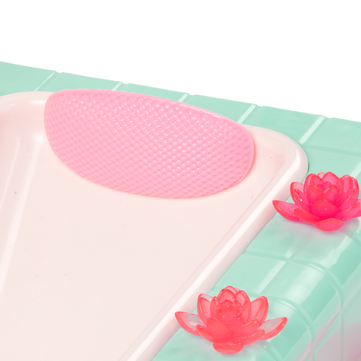 Leia and Bathtub Playset